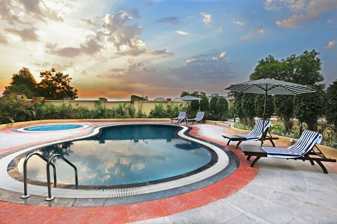 Imagen de la piscina del Hotel Keys Prima Temple Tree, Shirdi. Foto 14