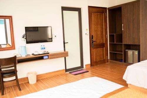 Imagen general del Hotel Kh&aacute;ch Sạn LUX HOTEL. Foto 3