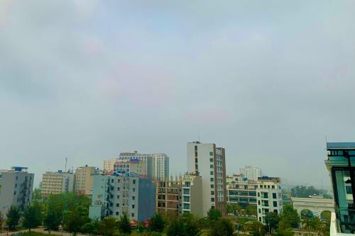 Imagen general del Hotel Kh&aacute;ch Sạn LUX HOTEL. Foto 7