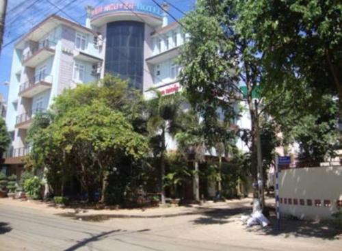 Imagen general del Hotel Kh&aacute;ch Sạn Nam Nguy&ecirc;n. Foto 4