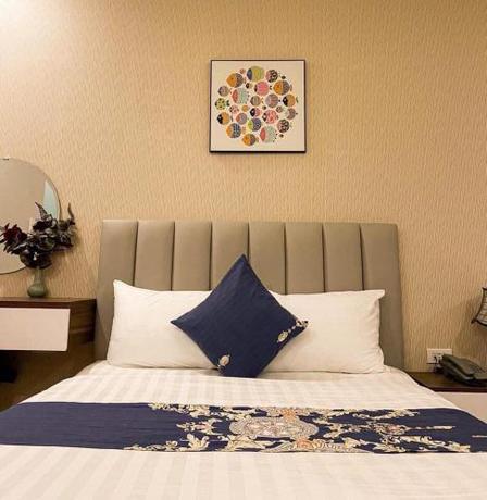 Imagen general del Hotel Kh&aacute;ch Sạn The One 1. Foto 14