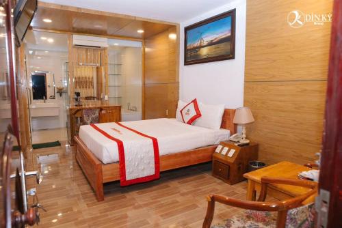 Imagen general del Hotel Khách sạn Dìn Ký Cổng Chào Bình Dương. Foto 1