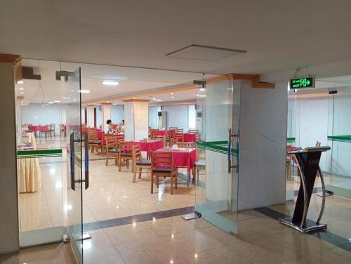 Imagen general del Hotel Kh&aacute;ch sạn Hữu Nghị. Foto 12