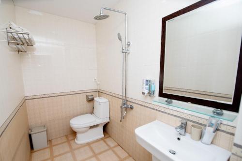 Imagen general del Hotel Kh&aacute;ch sạn T&acirc;n Trường Sơn. Foto 5