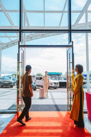 Imagen de los interiores del Hotel Khach San Muong Thanh Luxury Xuan Thanh. Foto 18