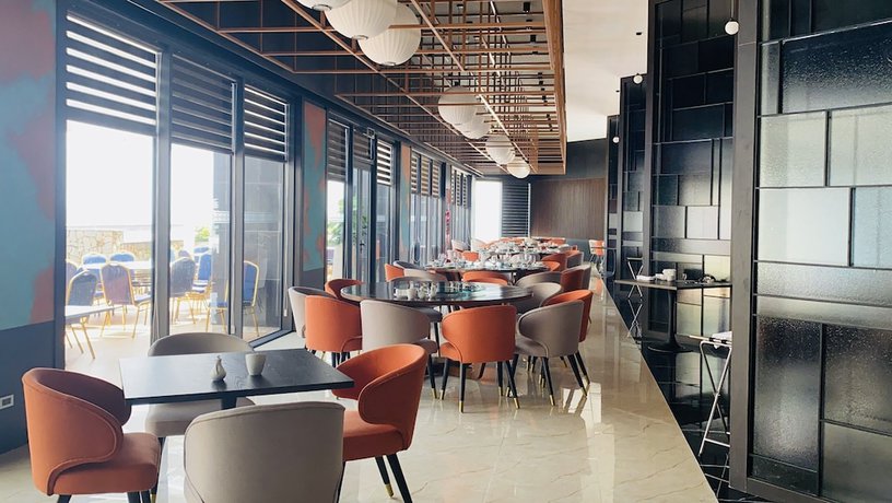Imagen del bar/restaurante del Hotel Khach San Muong Thanh Luxury Xuan Thanh. Foto 2