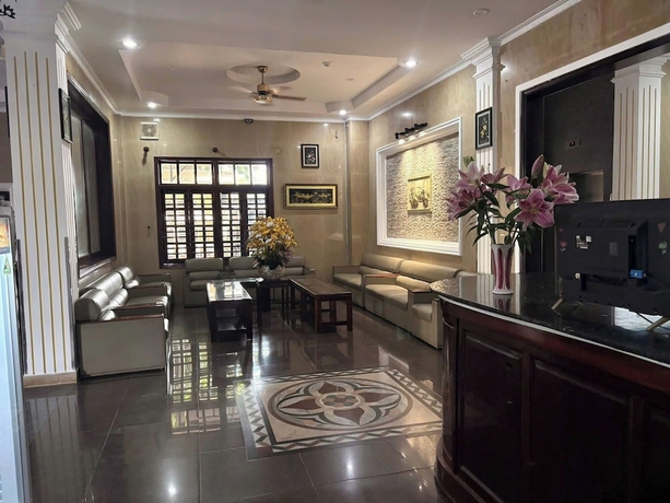 Imagen de los interiores del Hotel Khach San N3. Foto 13