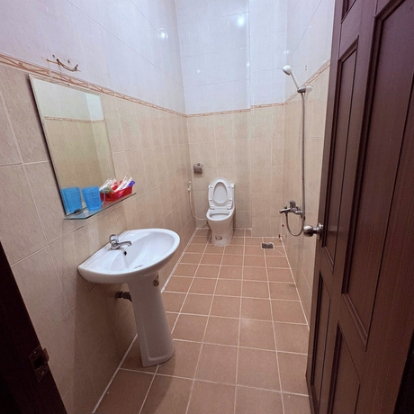 Imagen de la habitación del Hotel Khach San N3. Foto 10