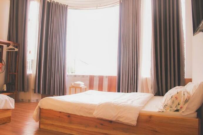 Imagen de la habitación del Hotel Khach San Phuc Thinh. Foto 7