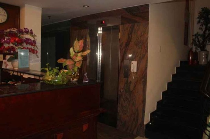 Imagen de los interiores del Hotel Khach San Sao Mai Xanh. Foto 11