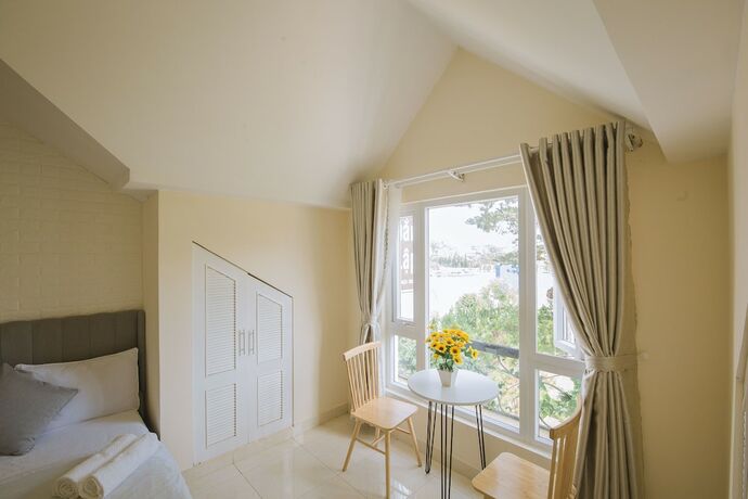 Imagen de la habitación del Hotel Khach San Thang Lap. Foto 9