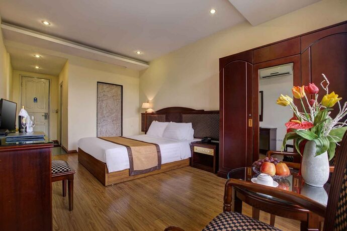 Imagen de la habitación del Hotel Khach San Tqt2. Foto 20