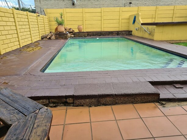 Imagen general del Hotel Khahiligi Investment Properties Guest. Foto 9