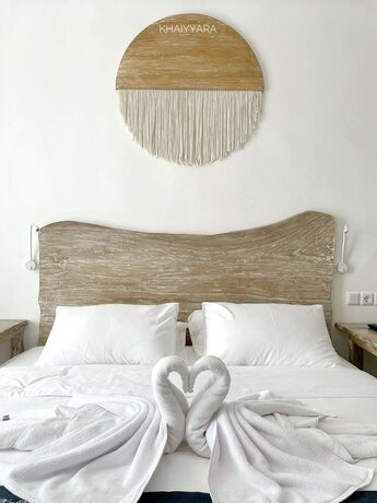 Imagen de la habitación del Hotel Khaiyyara Jimbaran Bali. Foto 18