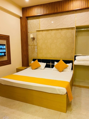 Imagen de la habitación del Hotel Khajuri Colony. Foto 5
