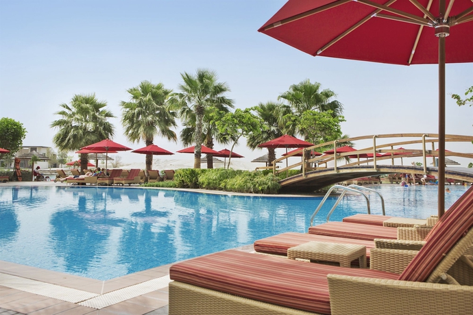 Imagen de la piscina del Hotel Khalidiya Palace Rayhaan By Rotana. Foto 15
