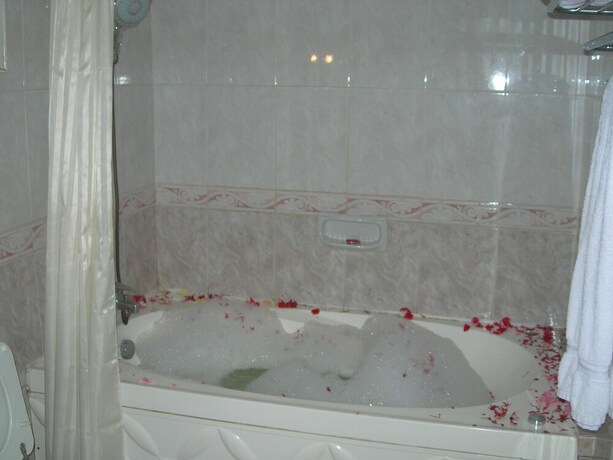 Imagen general del Hotel Khalifa Executive Suites. Foto 11