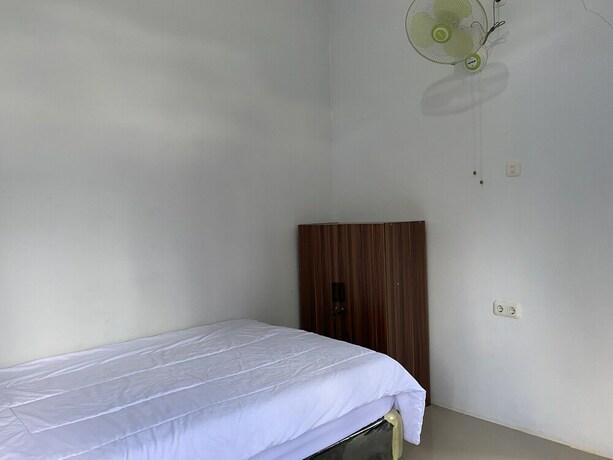 Imagen general del Hotel Khalisa Home Syariah Pontianak. Foto 14