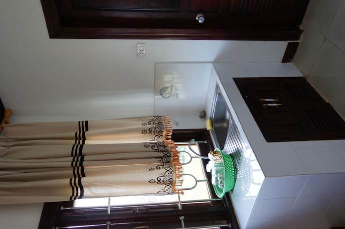 Imagen de la habitación del Hotel Khamsaner. Foto 13