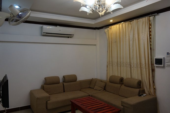 Imagen de la habitación del Hotel Khamsaner. Foto 14