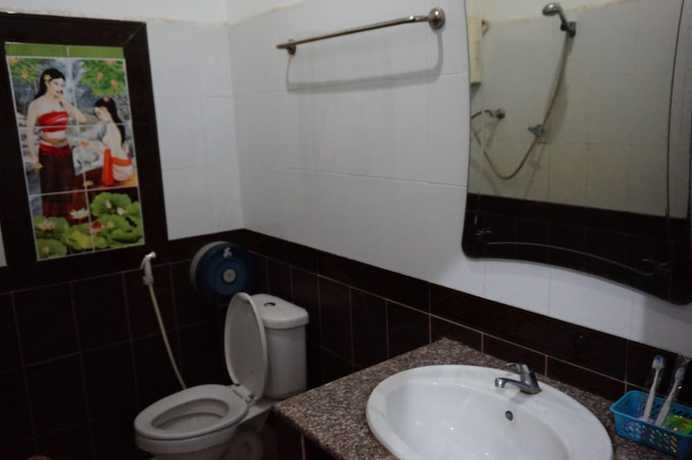 Imagen de la habitación del Hotel Khamsaner. Foto 17