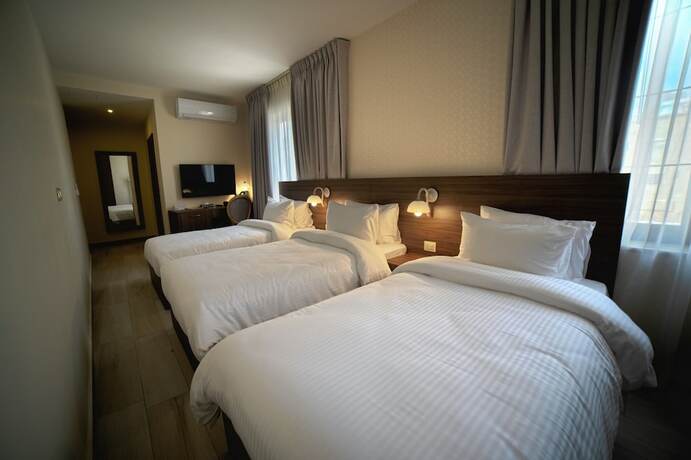 Imagen de la habitación del Hotel Khan Khediwe. Foto 13