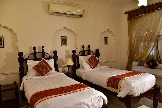 Imagen de la habitación del Hotel Khandela Haveli A Heritage Boutique. Foto 13