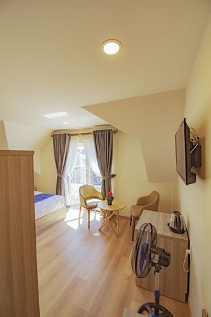 Imagen de la habitación del Hotel Khanh Uyen. Foto 12
