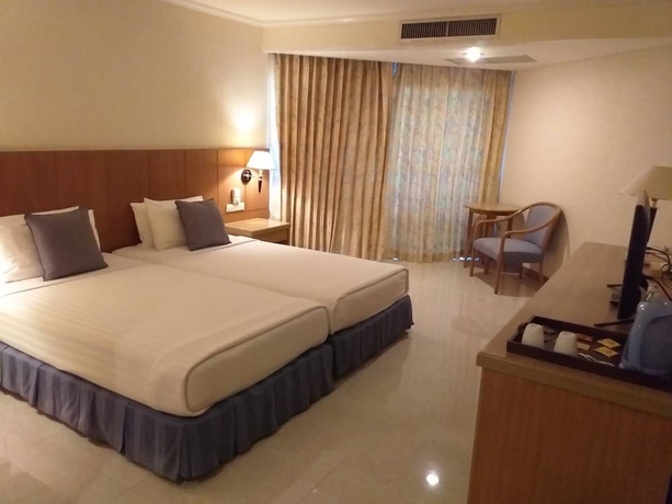 Imagen de la habitación del Hotel Khanom Golden Beach. Foto 17