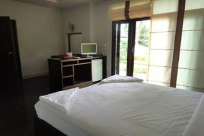 Imagen de la habitación del Hotel Khanom Sunrise Beach. Foto 12