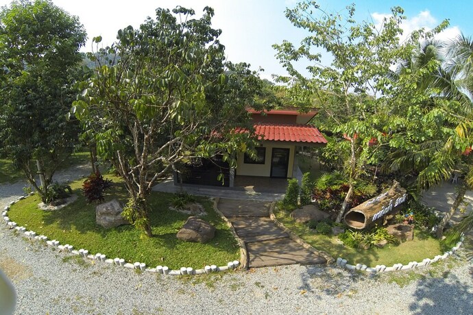 Imagen de los interiores del Hotel Khao Hin Tang Resort. Foto 33