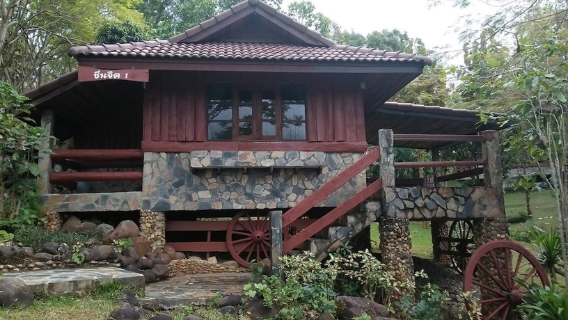 Imagen de la habitación del Hotel Khao Kho Valley. Foto 13