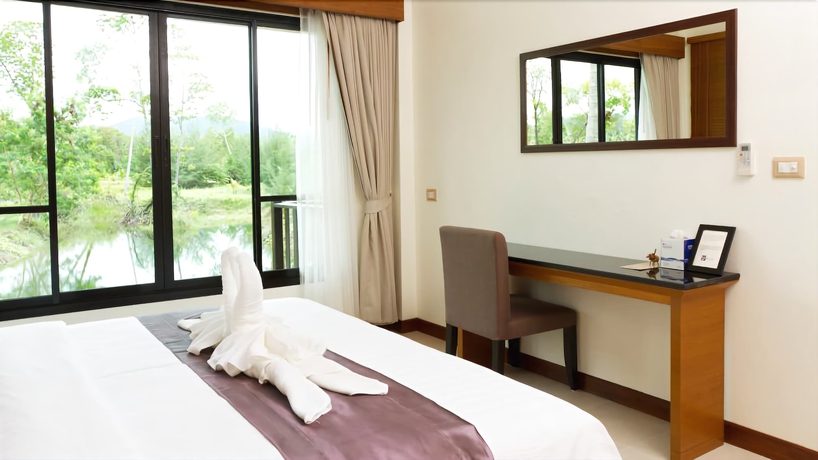 Imagen de la habitación del Hotel Khao Lak Blue Lagoon Resort. Foto 6