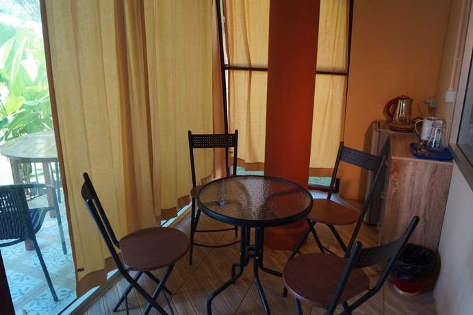 Imagen de los interiores del Hotel Khao Lak Relax Resort. Foto 14