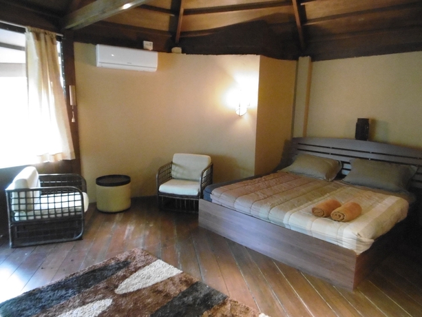 Imagen de la habitación del Hotel Khao Lak Relax Resort. Foto 8