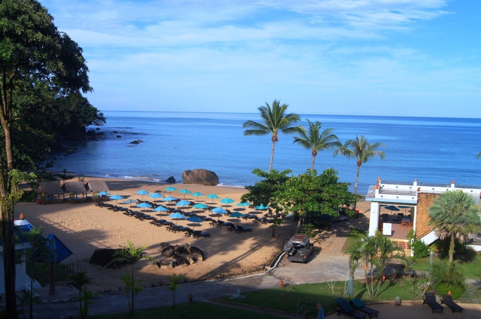 Imagen de los exteriores del Hotel Khao Lak Sunset Resort. Foto 14