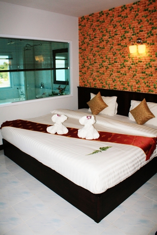 Imagen de la habitación del Hotel Khao Lak Sunset Resort. Foto 4