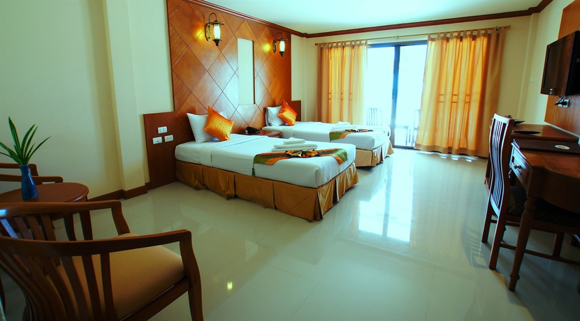 Imagen de la habitación del Hotel Khao Lak Sunset Resort. Foto 12