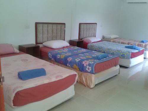 Imagen de la habitación del Hotel Khao Saming Paradise Resort. Foto 13