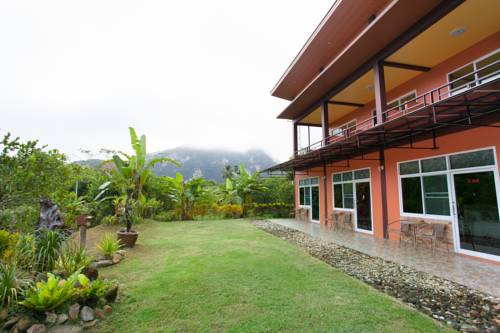 Imagen de la habitación del Hotel Khao Sok Country Resort. Foto 16