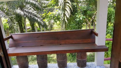 Imagen general del Hotel Khao Sok Jungle Huts. Foto 1