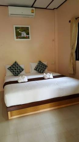 Imagen de la habitación del Hotel Khao Sok Jungle Huts. Foto 14