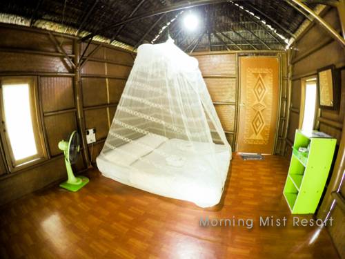 Imagen de la habitación del Hotel Khao Sok Morning Mist Resort. Foto 13
