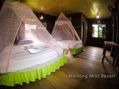 Imagen de la habitación del Hotel Khao Sok Morning Mist Resort. Foto 15