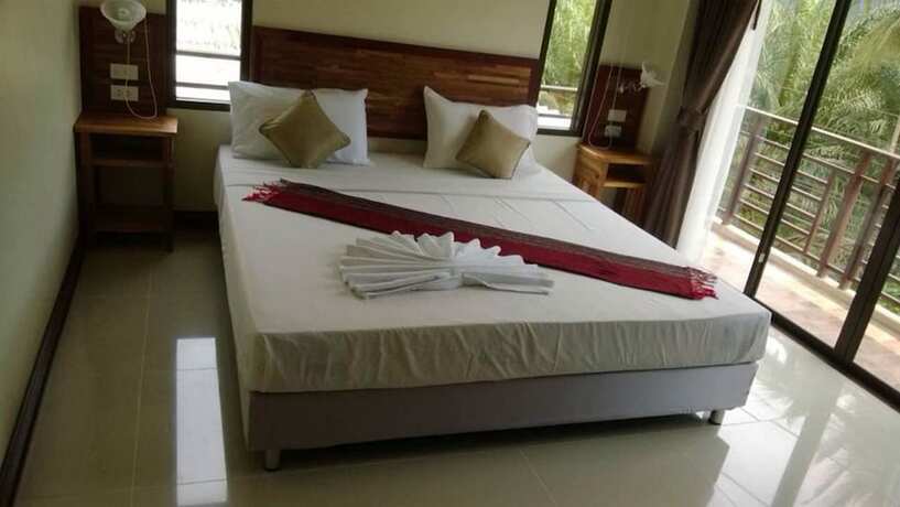 Imagen de la habitación del Hotel Khao Sok Nature Place. Foto 13