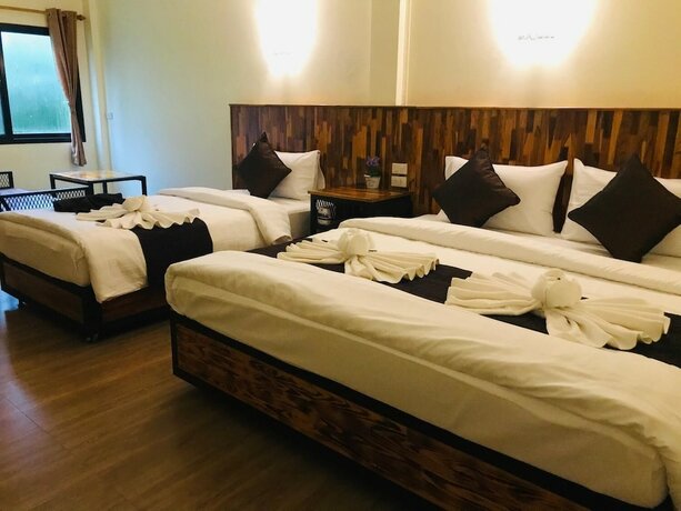 Imagen de la habitación del Hotel Khao Sok Nature Place. Foto 16