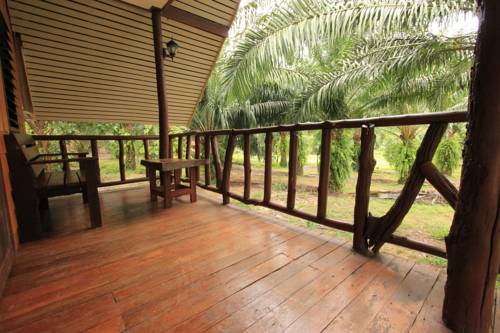 Imagen de la habitación del Hotel Khao Sok Palmview Resort. Foto 7