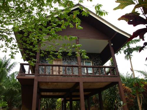 Imagen de la habitación del Hotel Khao Sok Palmview Resort. Foto 10