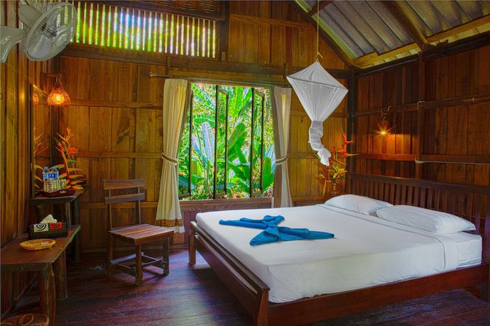 Imagen de la habitación del Hotel Khao Sok Riverside Cottage. Foto 6