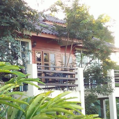 Imagen de la habitación del Hotel KhaoKho Rabiangphu Resort. Foto 17